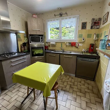 Indépendante à 50m De La Avec Jardin Clos Et Wifi Gratuit, Idéal Pour 8 Personnes - Fr-1-324-551 Casa de Férias *
