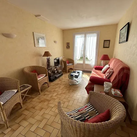 Indépendante à 50m De La Avec Jardin Clos Et Wifi Gratuit, Idéal Pour 8 Personnes - Fr-1-324-551 Saint-Gilles-Croix-de-Vie